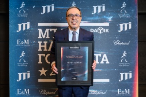 Петър Стоянов със "Специалната награда на екипа на Дарик"